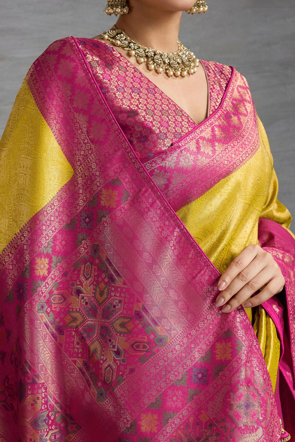 Yellow Wedding Party Weaving Silk Saree SFSJDN30504