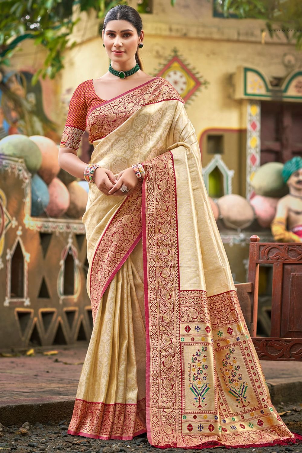 Beige Wedding Engagement Silk Saree With Blouse SFSGM119304