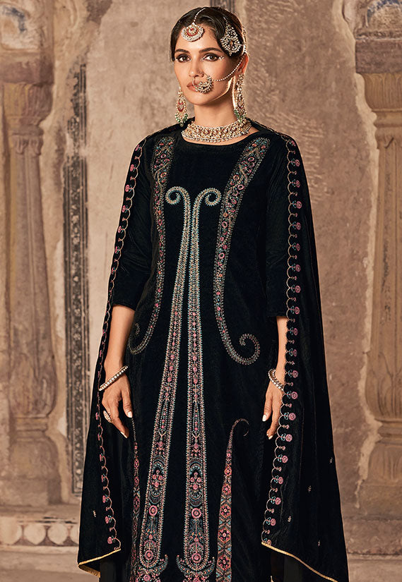 Black Plus Size Velvet Salwar Kameez With Zari Work SFSTL29601
