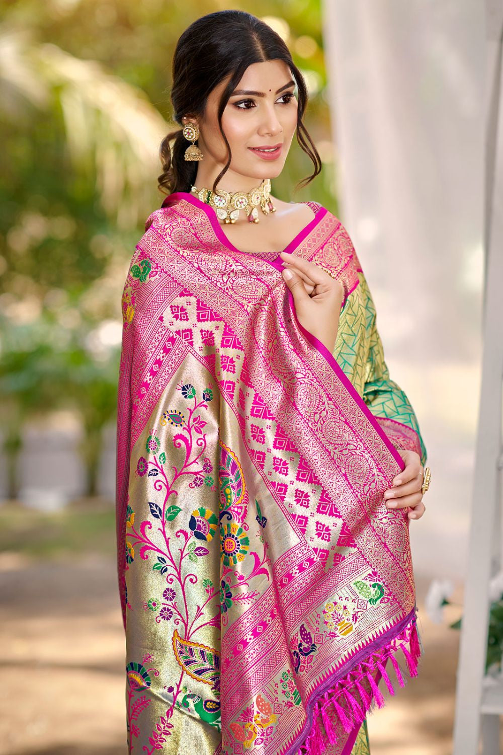 Green Kanjivaram Silk Wedding Sarees With Blouse  SFSGM119004