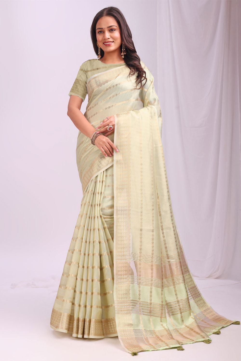 Green Sleek Organza Casual Sarees With Blouse SFAST11504