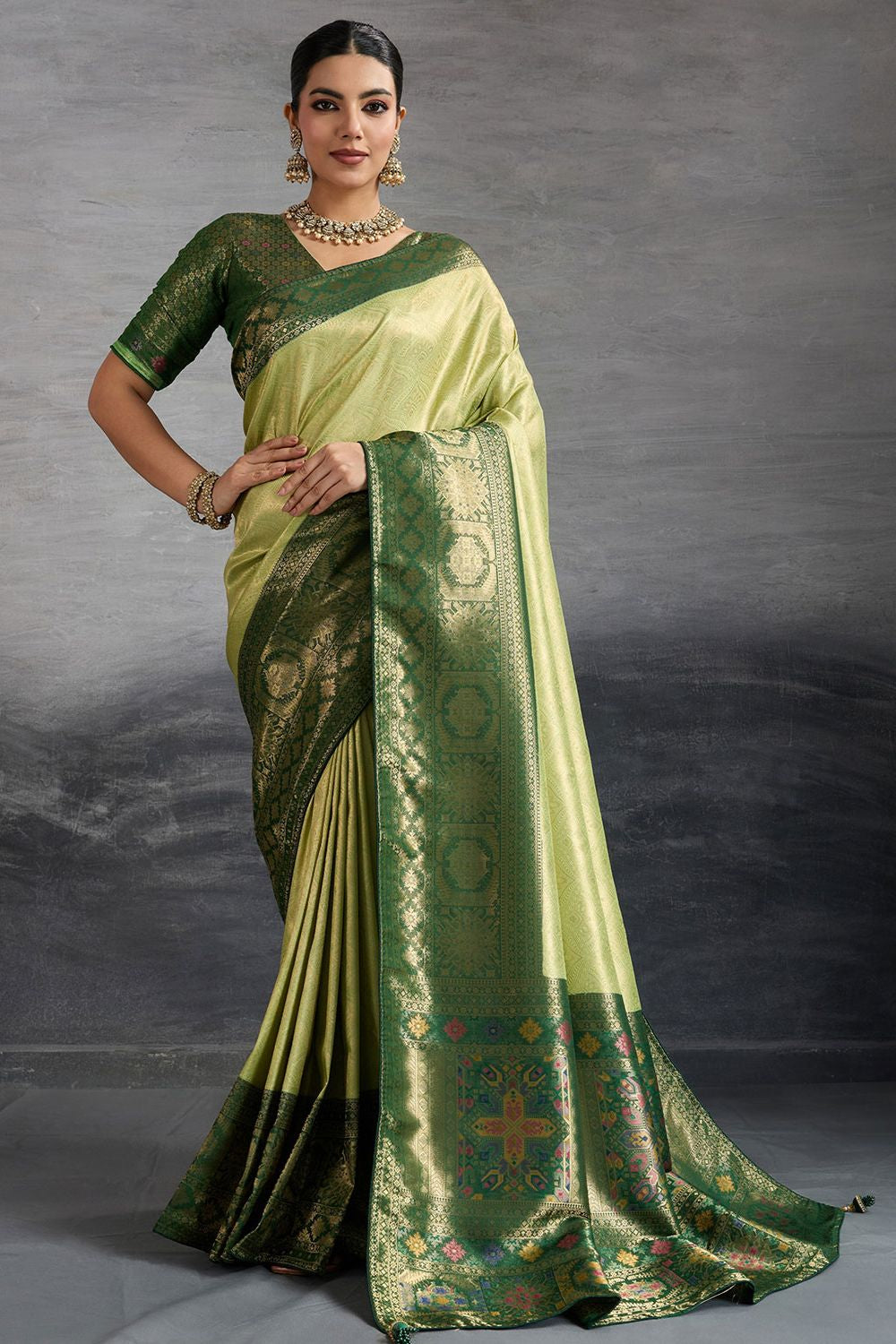 Green Wedding Party Weaving Silk Saree SFSJDN30503