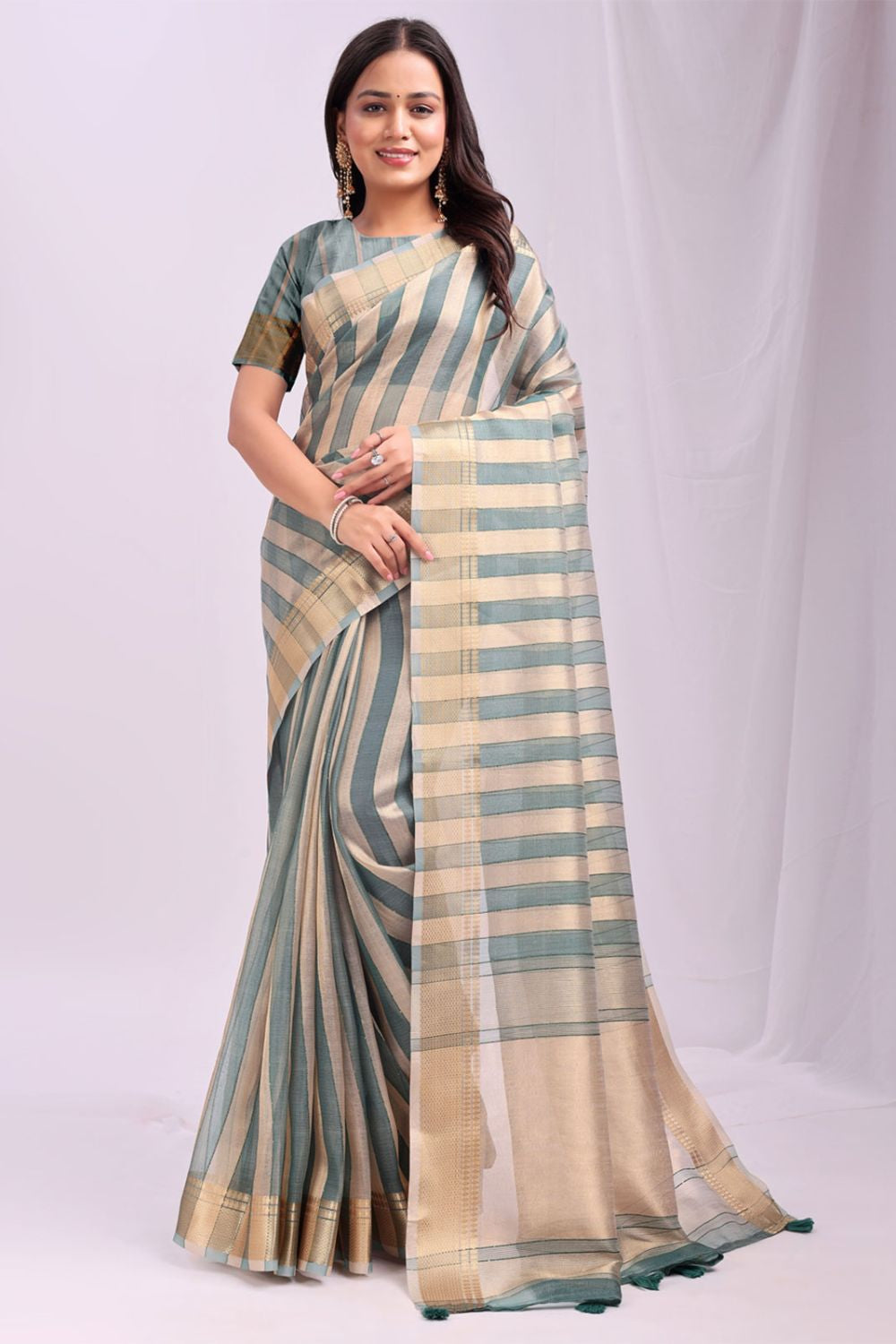 Green Flattering Organza Sarees With Blouse SFAST11704