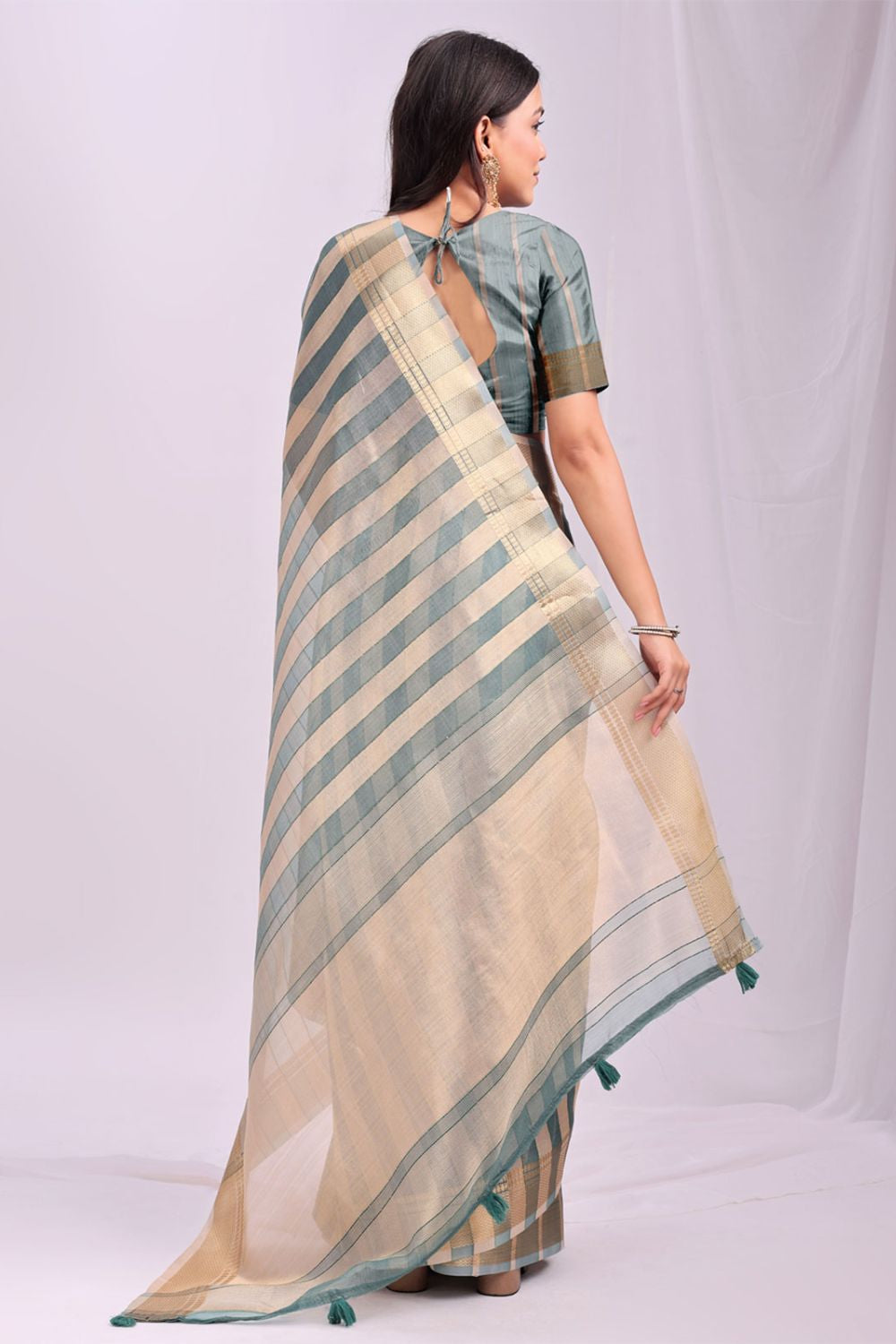 Green Flattering Organza Sarees With Blouse SFAST11704