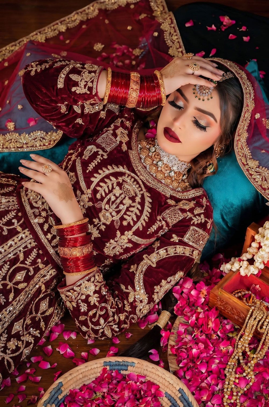 Maroon Velvet Salwar Kameez - SFSA573403