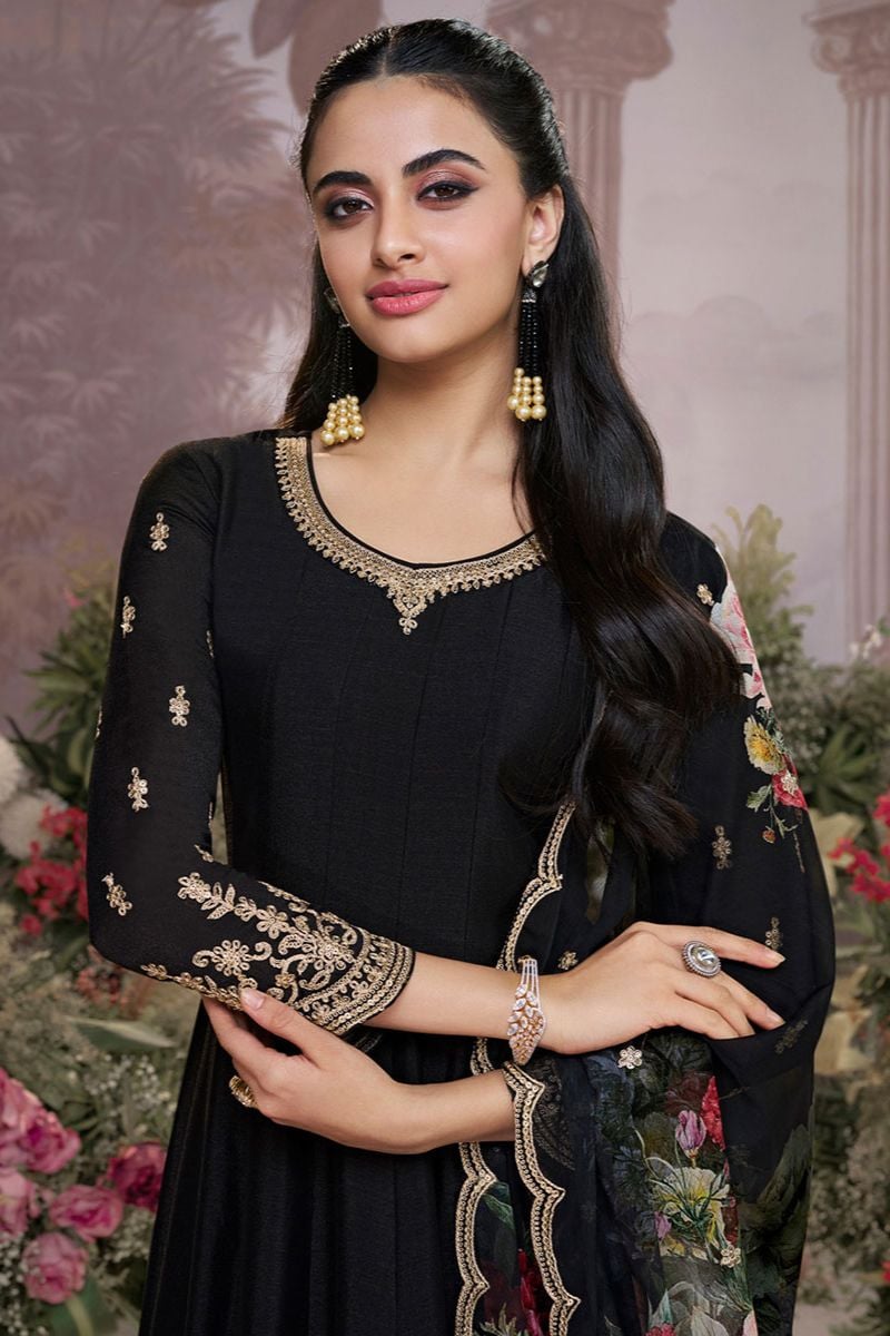 Black Silk Salwar Kameez - SFVNF2105R