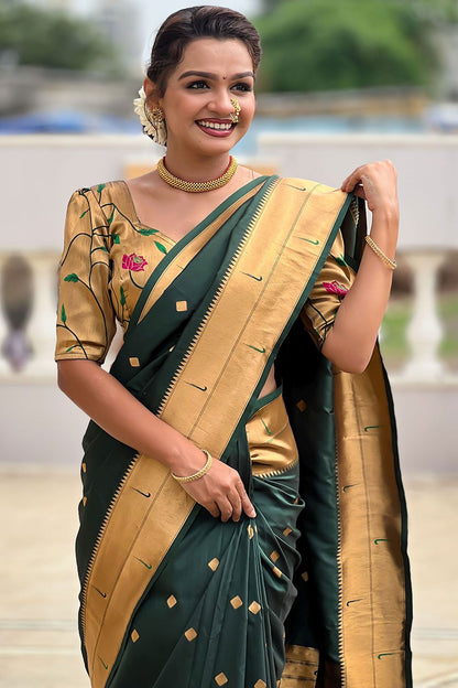 Green Sleek Paithani Silk Saree With Blouse SFPRF251301