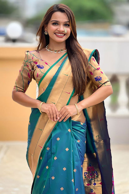 Green Sleek Paithani Silk Saree With Blouse  SFPRF251307