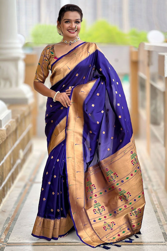 Blue Sleek Paithani Silk Saree With Blouse SFPRF251309