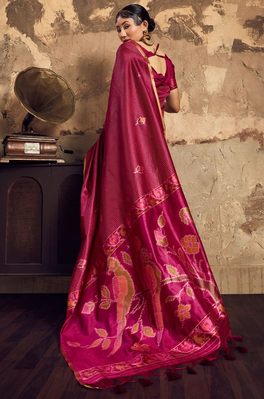 Magenta Silk Sarees - SFSJDN44203