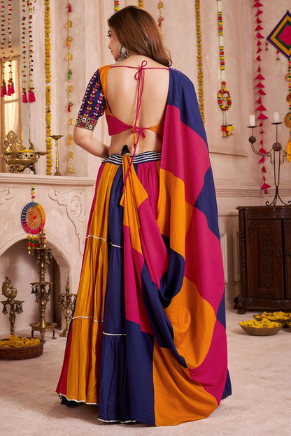 Red Cotton Navratri Chaniya Choli  SFKHU20404