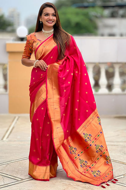 Rani  Sleek Paithani Silk Saree With Blouse   SFPRF251308