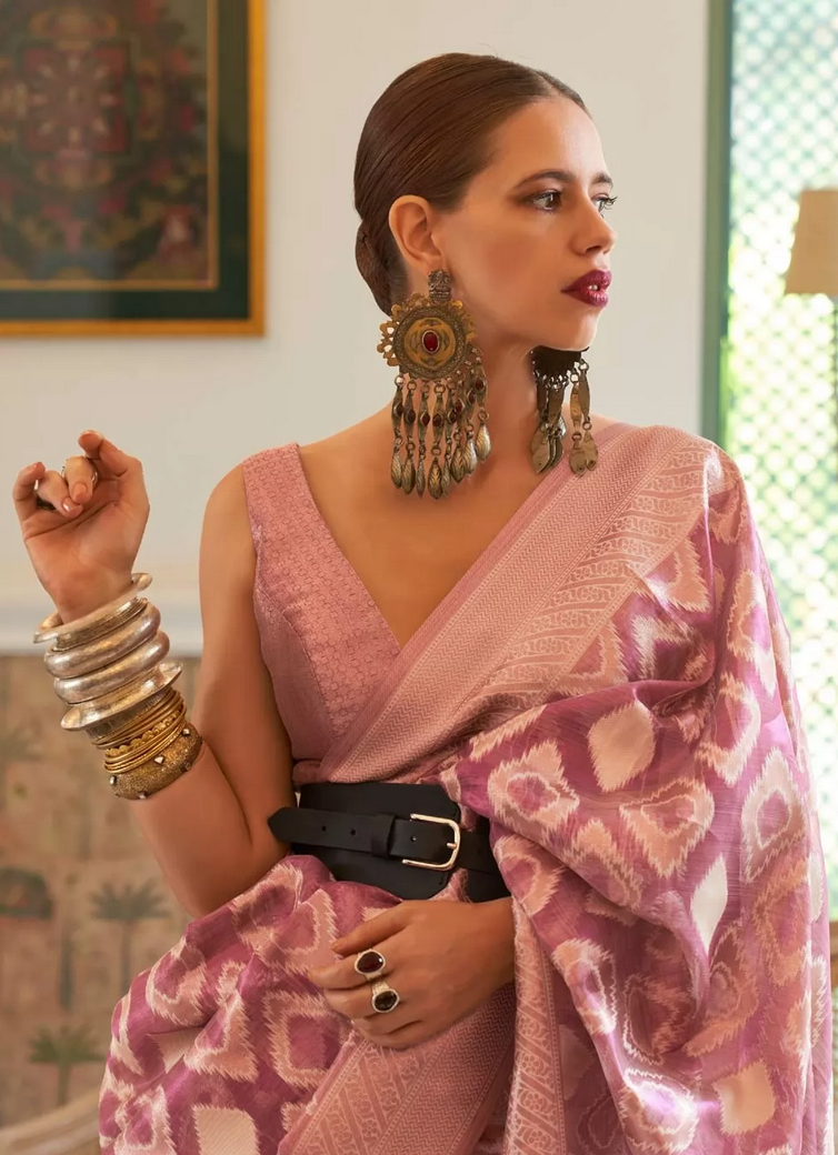 Pink Handlook Silk Woven Fabric Saree SFZ132770