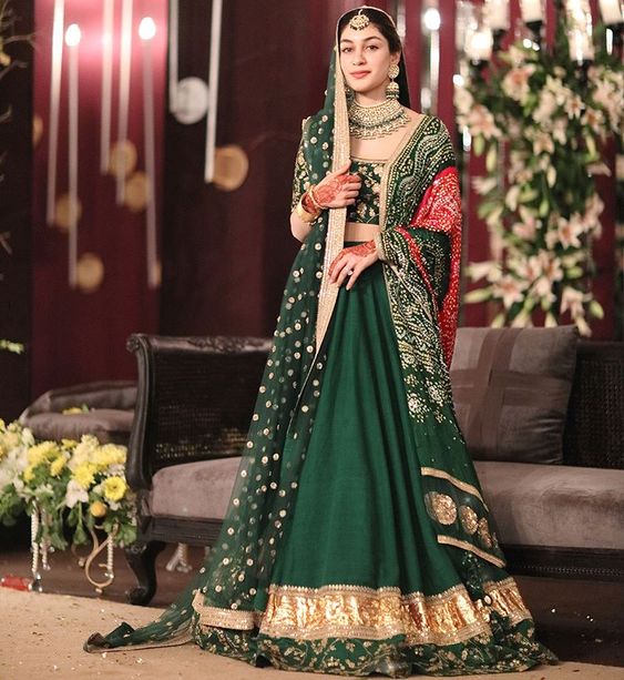 Green Bridal Wedding Lehenga In Pure Silk SF40093 - Siya Fashions